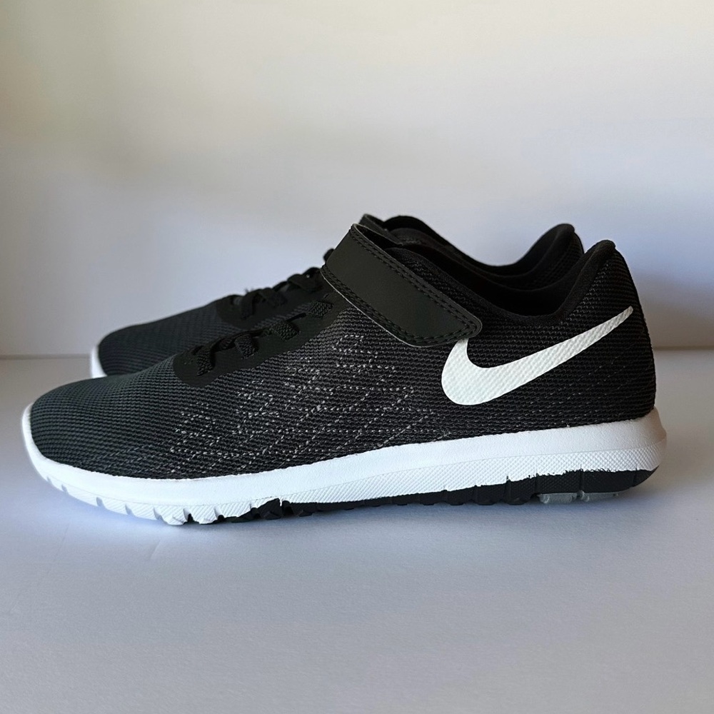NIKE FLEX FURY 2 (PSV) - BRAND NEW